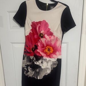 Vince Camuto size 6 Floral Print Black and Pink Dress
